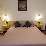 Borisz Apartmanhotel